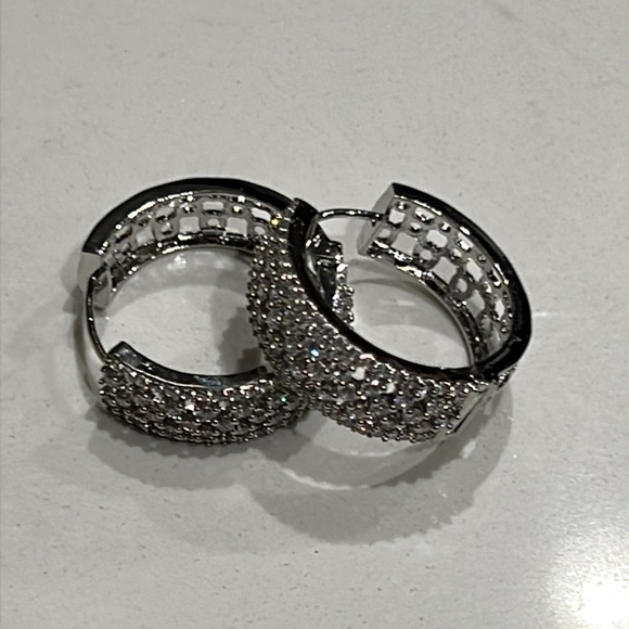 American diamond hoops (walya) - Picture 3 of 6